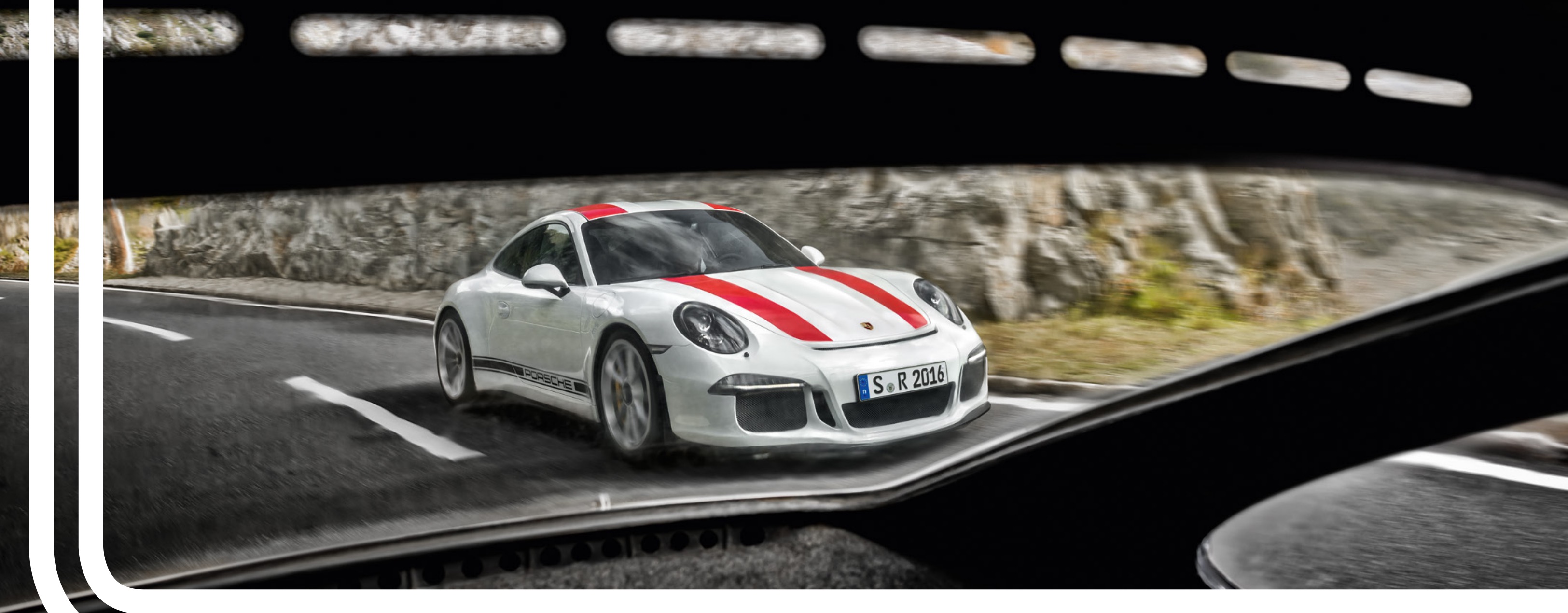 2016 Porsche 911R Brochure Page 25